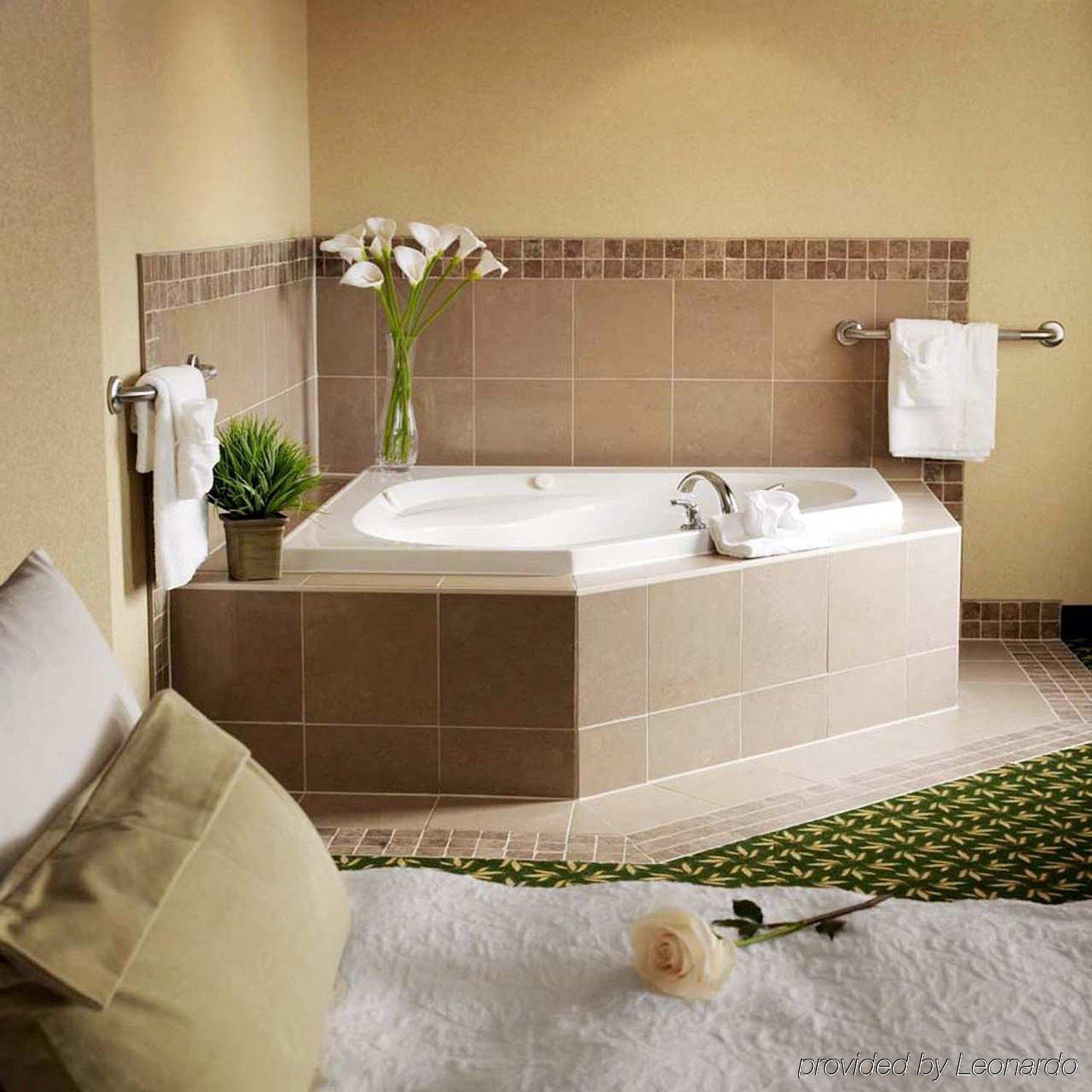 Hampton Inn London Ontario Room photo