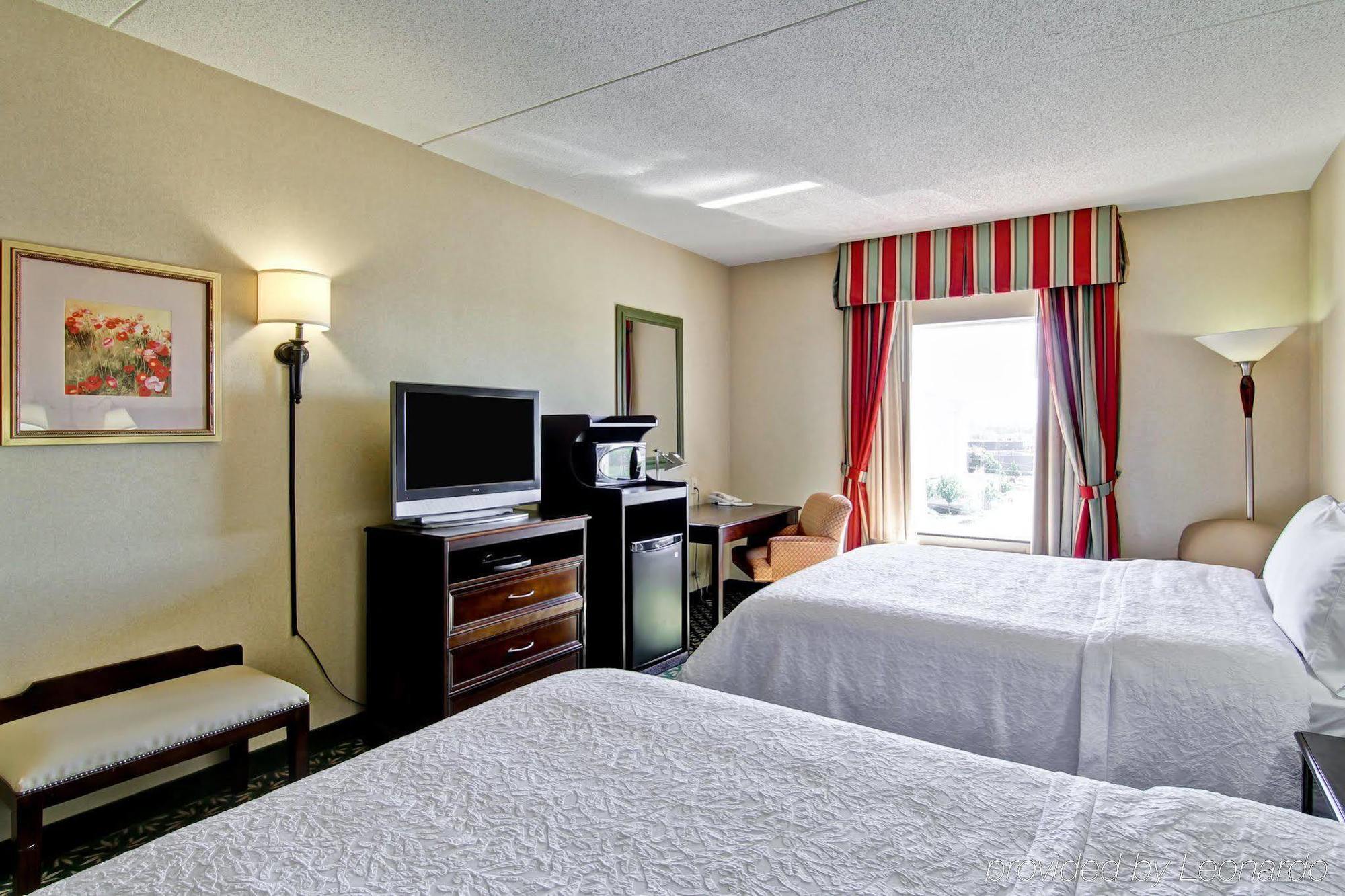 Hampton Inn London Ontario Exterior photo